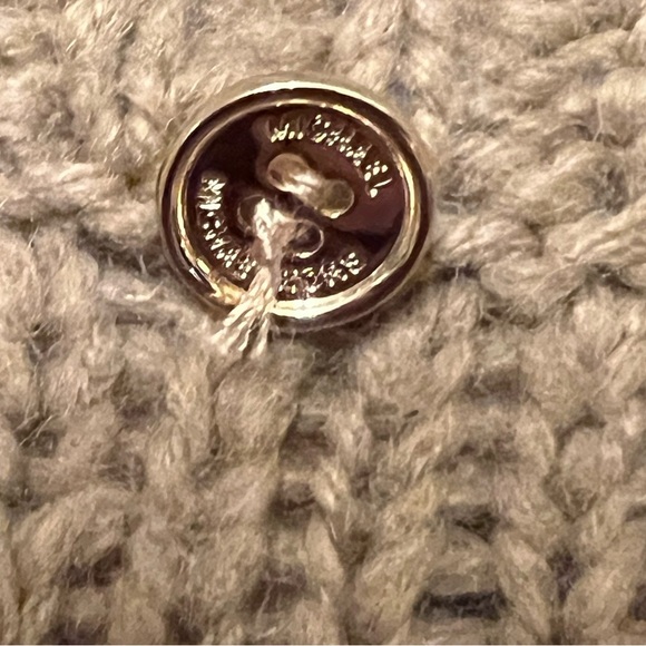 Michael Kors Cape Poncho Sweater Size S/M (but is more of a one size fits all) - Picture 5 of 7